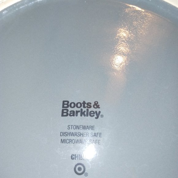 Dog bowl NWT Target Note: there is a chip on this dog bowl Boots & Barkley Stone - Picture 7 of 9